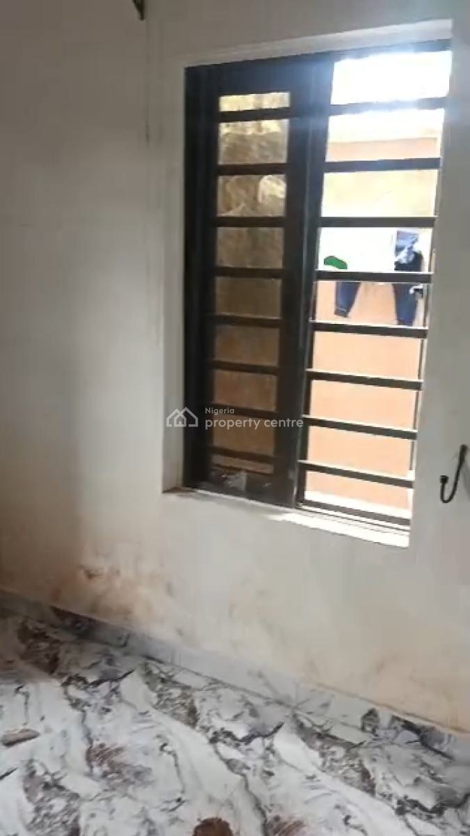 Very Spacious Mini Flat, Adekunle, Yaba, Lagos, Mini Flat (room and Parlour) for Rent