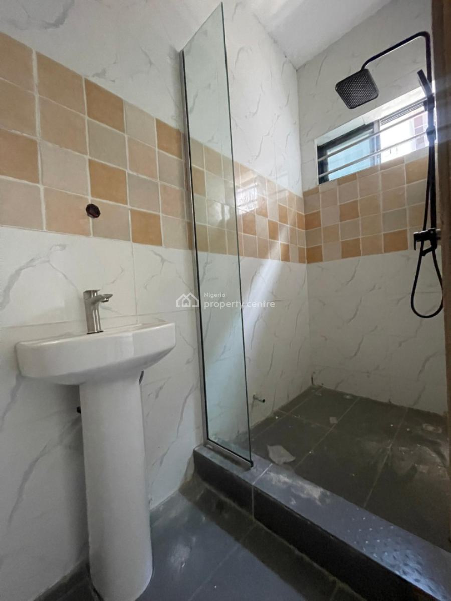 2 Bedroom Serviced Apartment, Ologolo, Lekki, Lagos, Flat / Apartment for Sale
