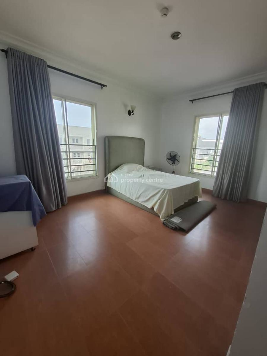 Standard Massive 3 Bedroom Apartment with Bq and Swimming Pool, Located Inside Secured Estate,good Title,clean Water and Lift Availabl, Oniru, Victoria Island (vi), Lagos, Flat / Apartment for Sale