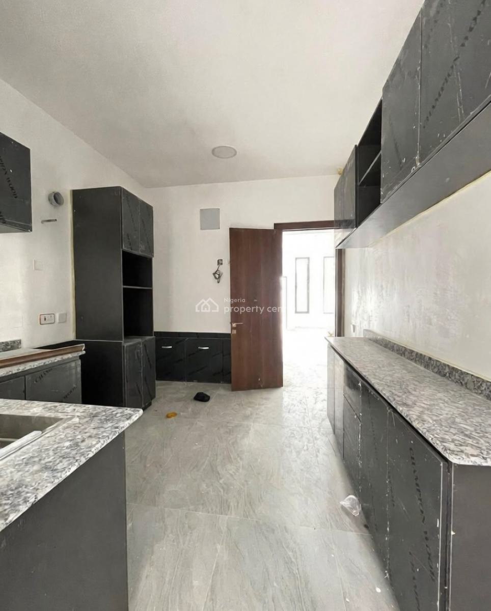 4 Bedroom Semi Detached Duplex, Lekki Phase 1, Lekki, Lagos, Semi-detached Duplex for Sale