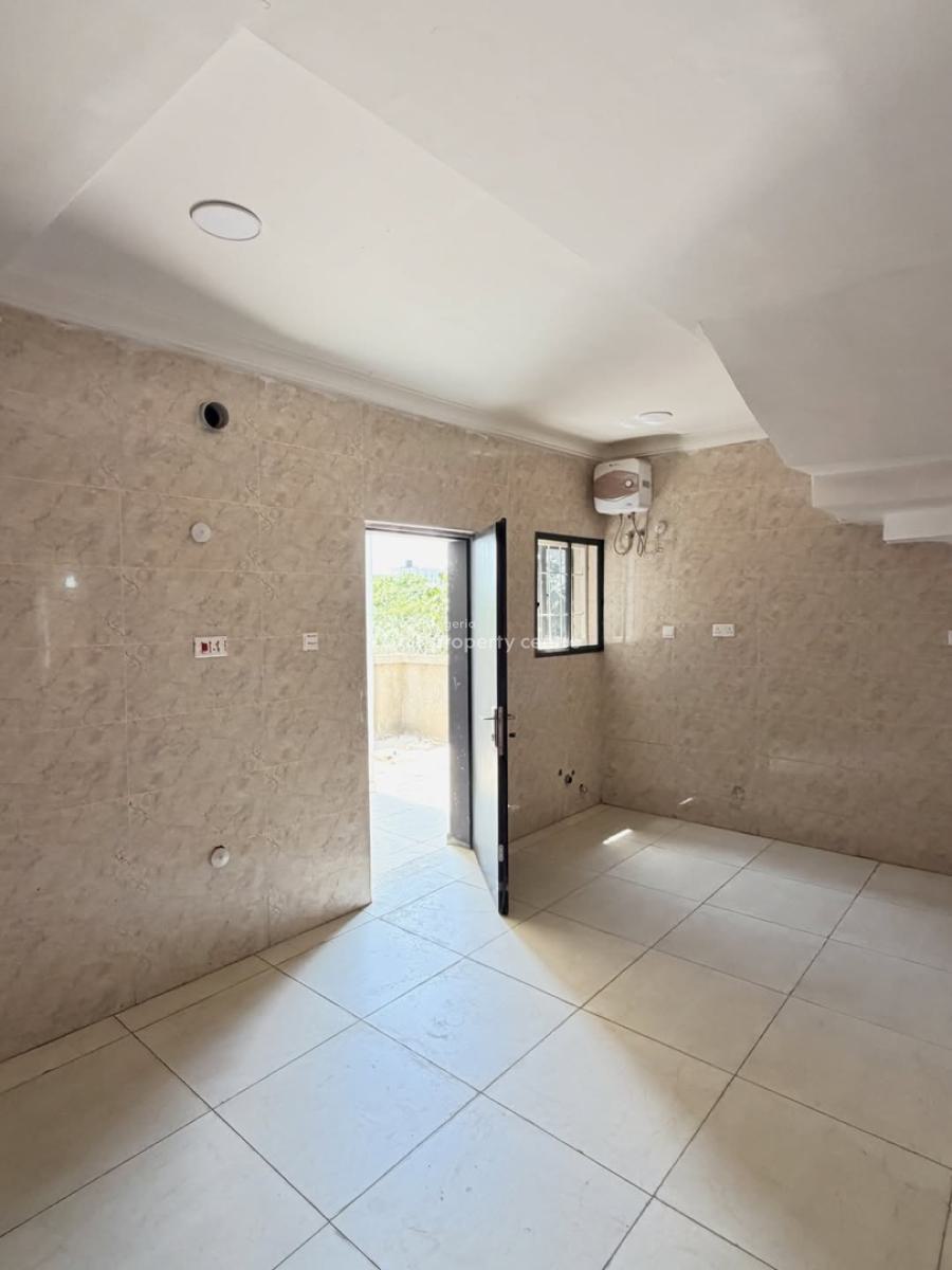 Newly Designed 4 Bedrooms Spacious Terrace Duplex,bq, Great Ambience, Serene Neighborhood, Guzape District, Abuja, Terraced Duplex for Sale