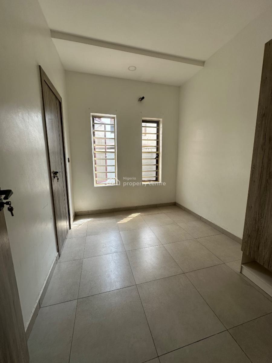 a Luxury Mini Flat with Fully Fitted Kitchen, Orchid Road. Before The Round About, Lekki, Lagos, House for Rent