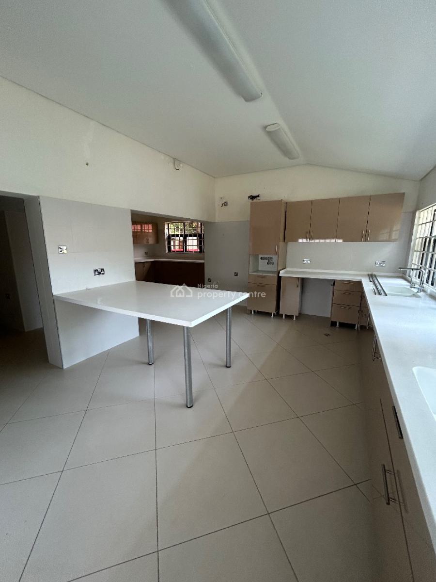 Well Maintained Spacious 5bedroom Mansion, Ikoyi, Lagos, Detached Duplex for Rent