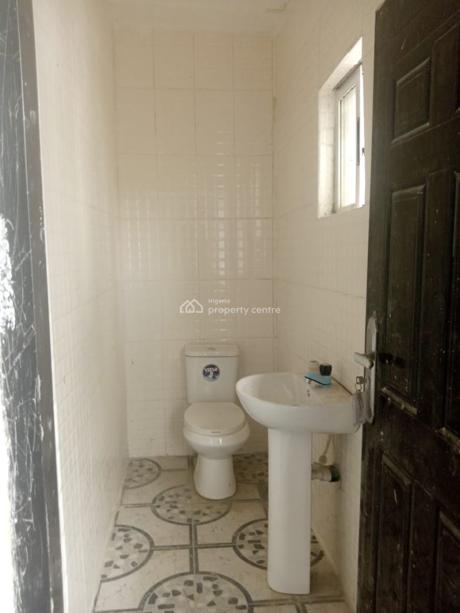 Commercial 2bedroom Flat, Off Allen Avenue Ikeja Lagos, Ikeja, Lagos, Office Space for Rent