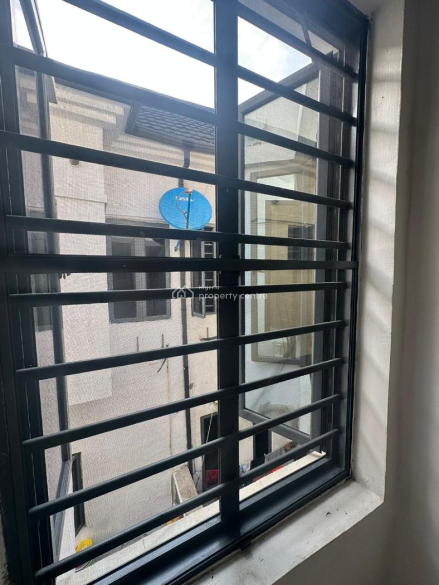 Semi Master Bedroom Upstairs with Shared Kitchen, Orchid Road Eleganza Bustop Lekki Lagos, Lekki, Lagos, Flat / Apartment for Rent