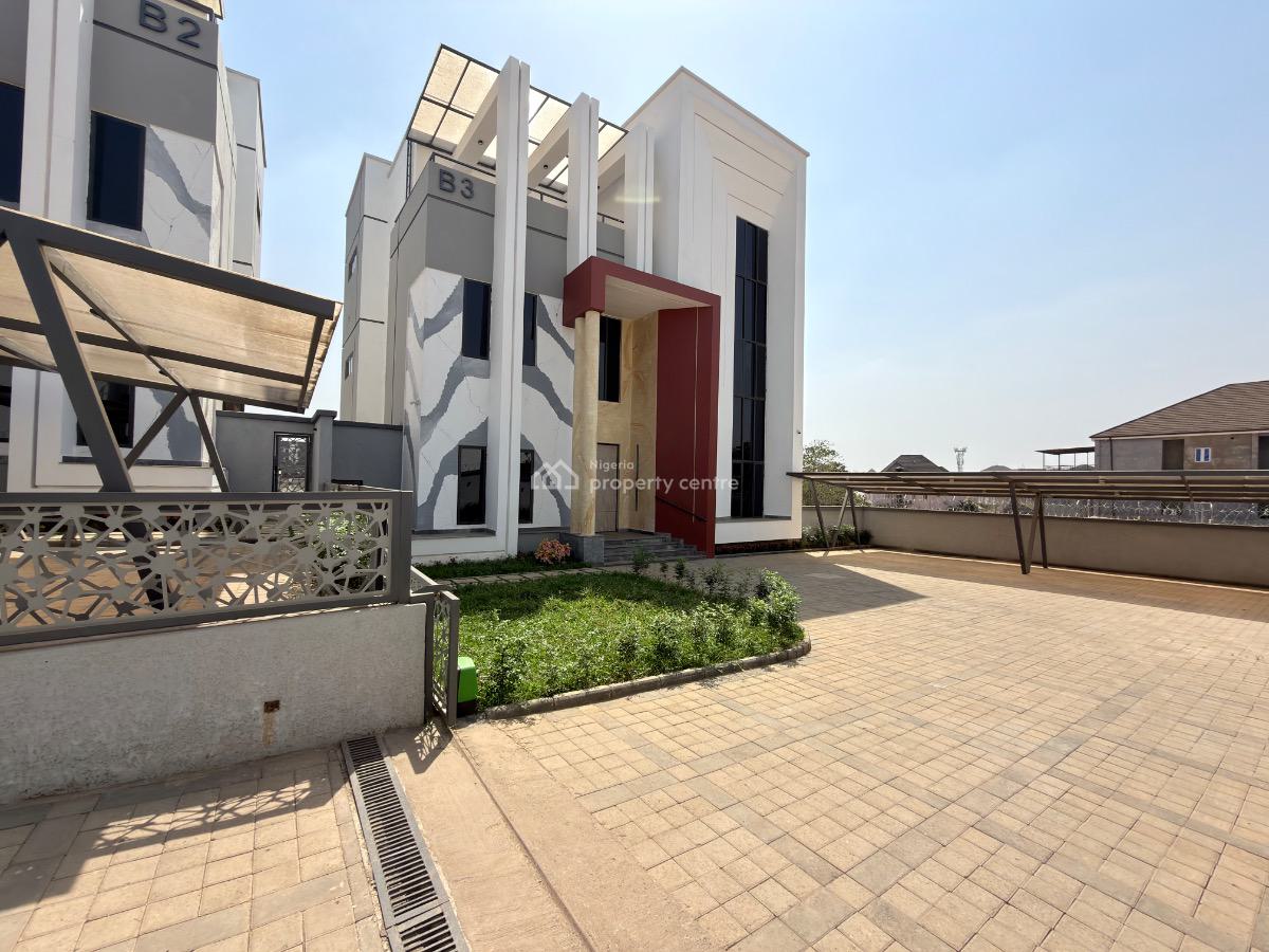 Luxury 6 Bedroom Detached House, Off Nnpc Road, Guzape District, Abuja, Detached Duplex for Sale
