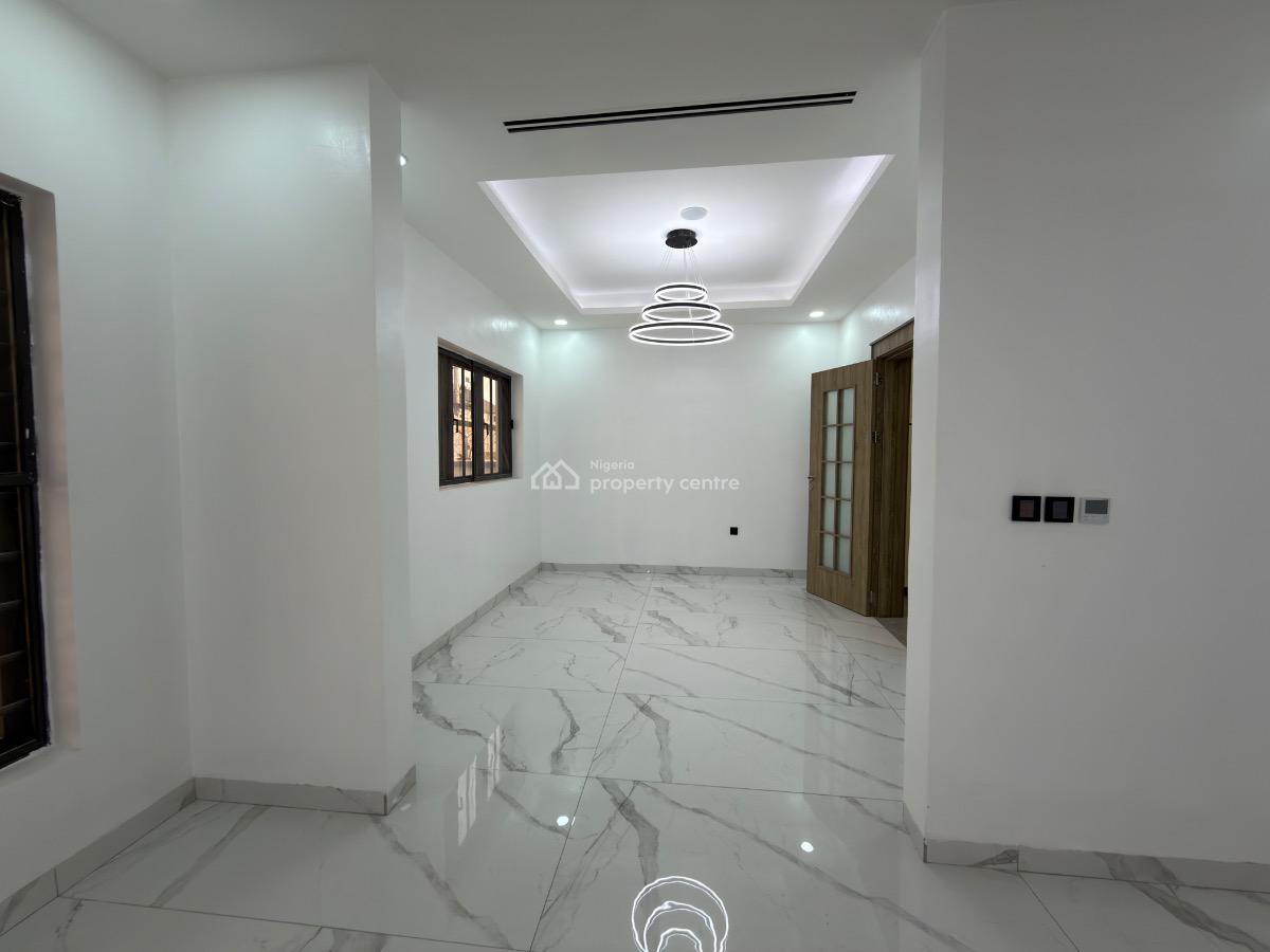 Luxury 6 Bedroom Detached House, Off Nnpc Road, Guzape District, Abuja, Detached Duplex for Sale