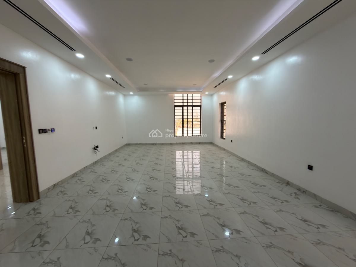 Luxury 6 Bedroom Detached House, Off Nnpc Road, Guzape District, Abuja, Detached Duplex for Sale