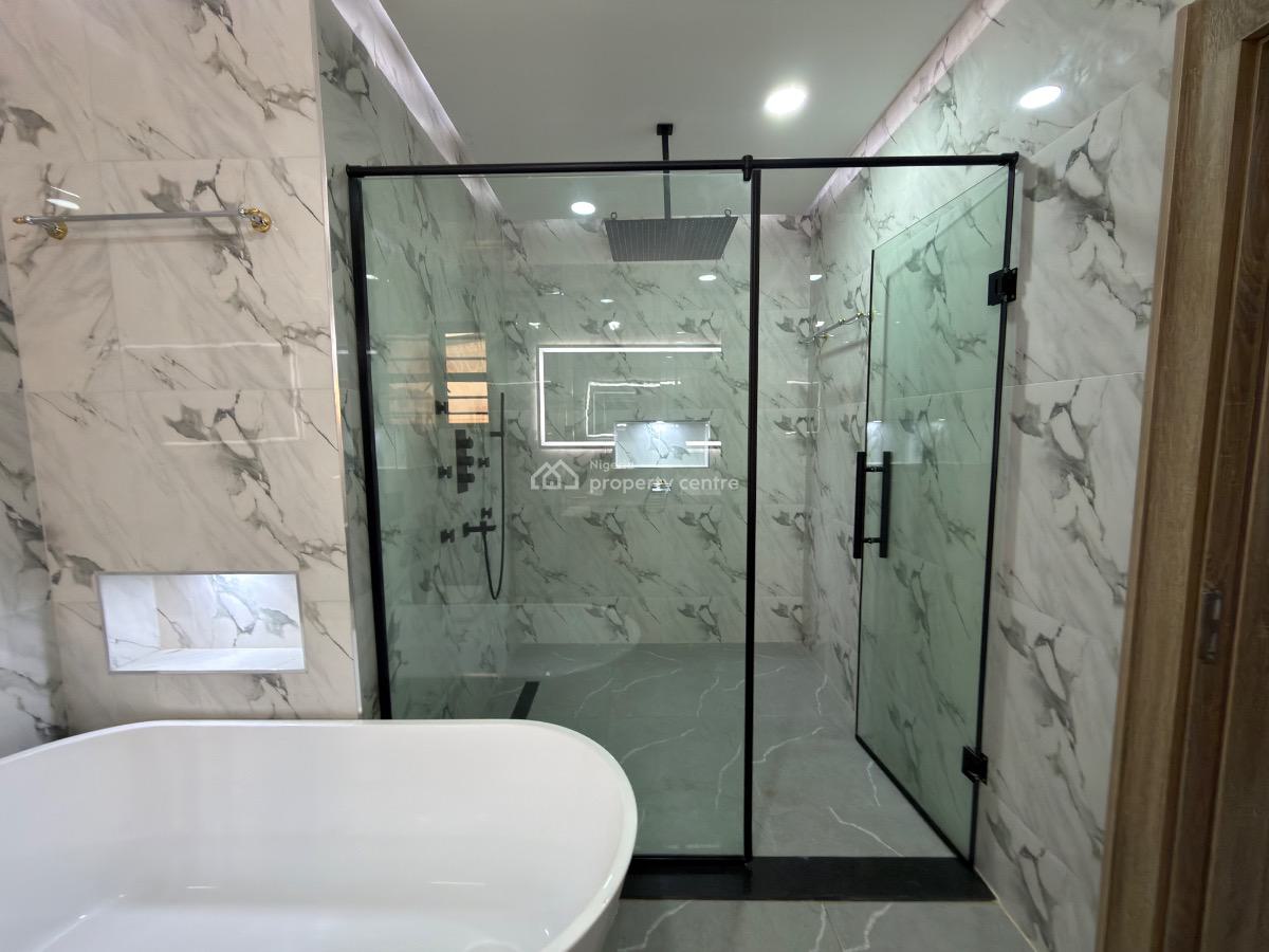 Luxury 6 Bedroom Detached House, Off Nnpc Road, Guzape District, Abuja, Detached Duplex for Sale