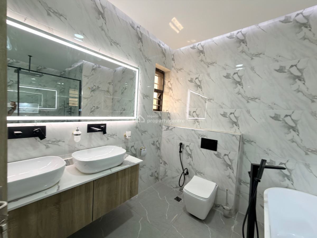 Luxury 6 Bedroom Detached House, Off Nnpc Road, Guzape District, Abuja, Detached Duplex for Sale