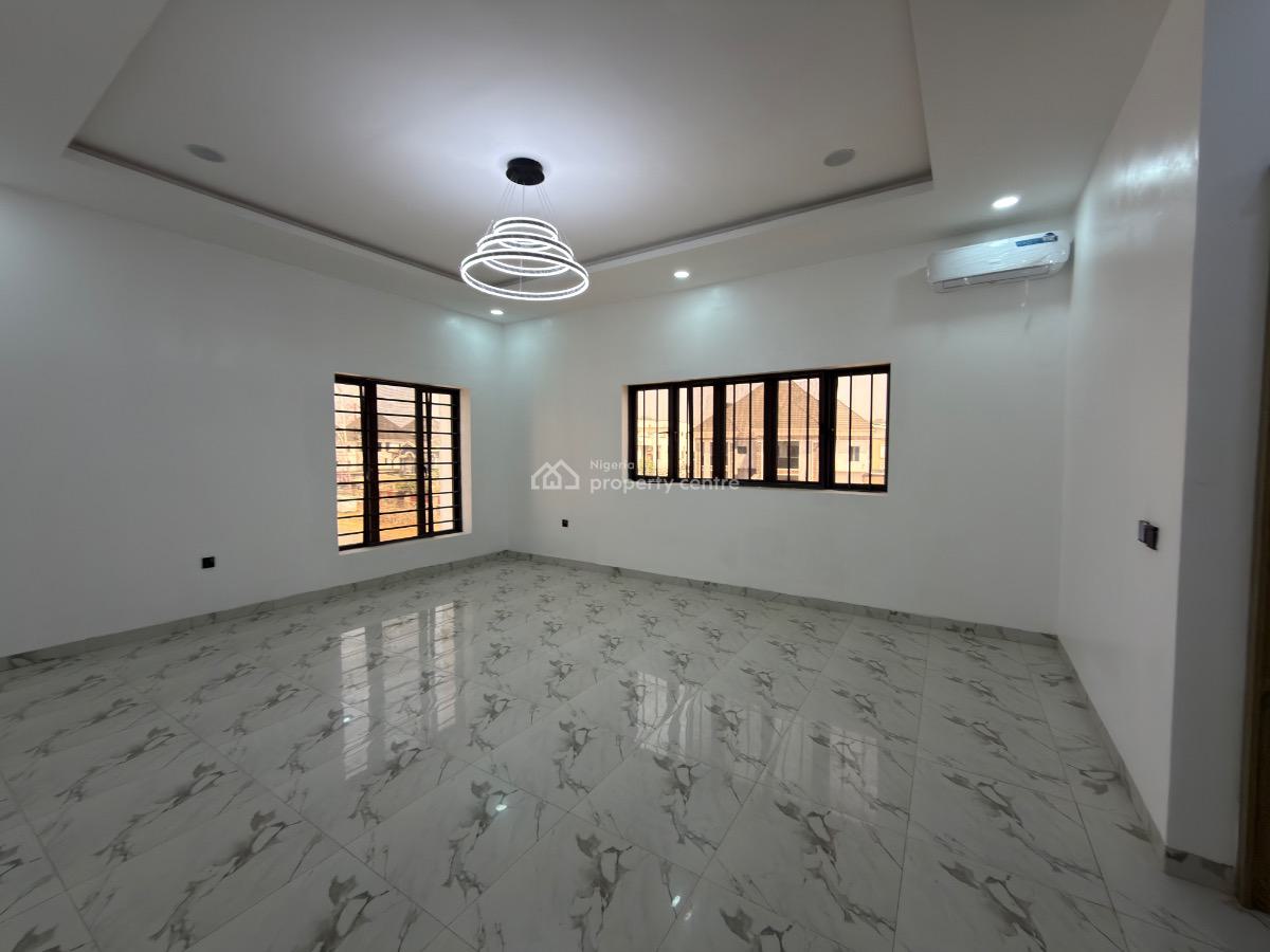 Luxury 6 Bedroom Detached House, Off Nnpc Road, Guzape District, Abuja, Detached Duplex for Sale