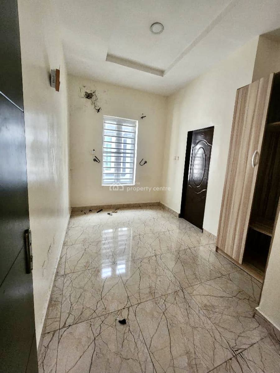 Distress Deal 4 Bedroom Semi  Detached Duplex, Ikota, Lekki, Lagos, Semi-detached Duplex for Sale