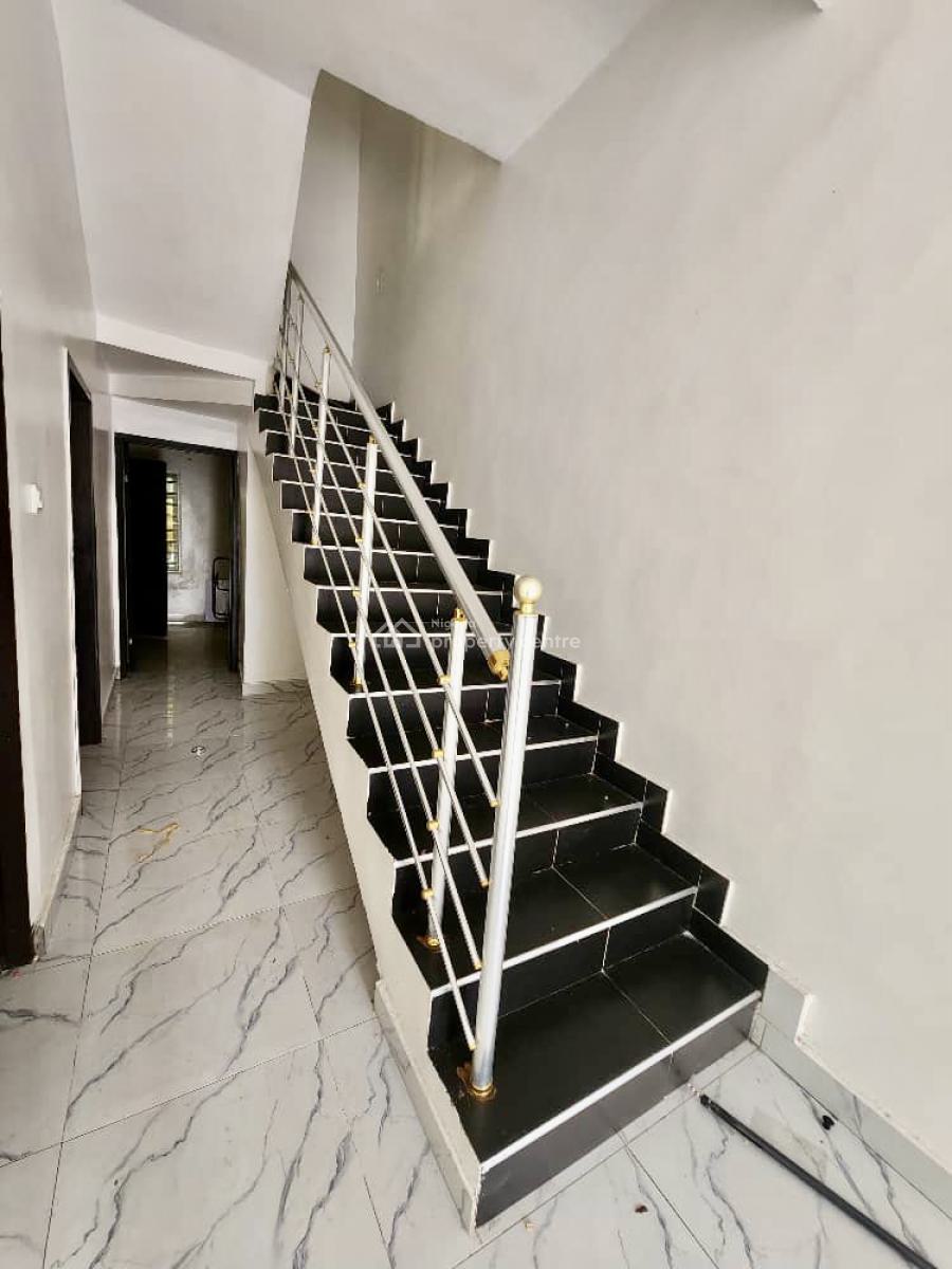 Distress Deal 4 Bedroom Semi  Detached Duplex, Ikota, Lekki, Lagos, Semi-detached Duplex for Sale