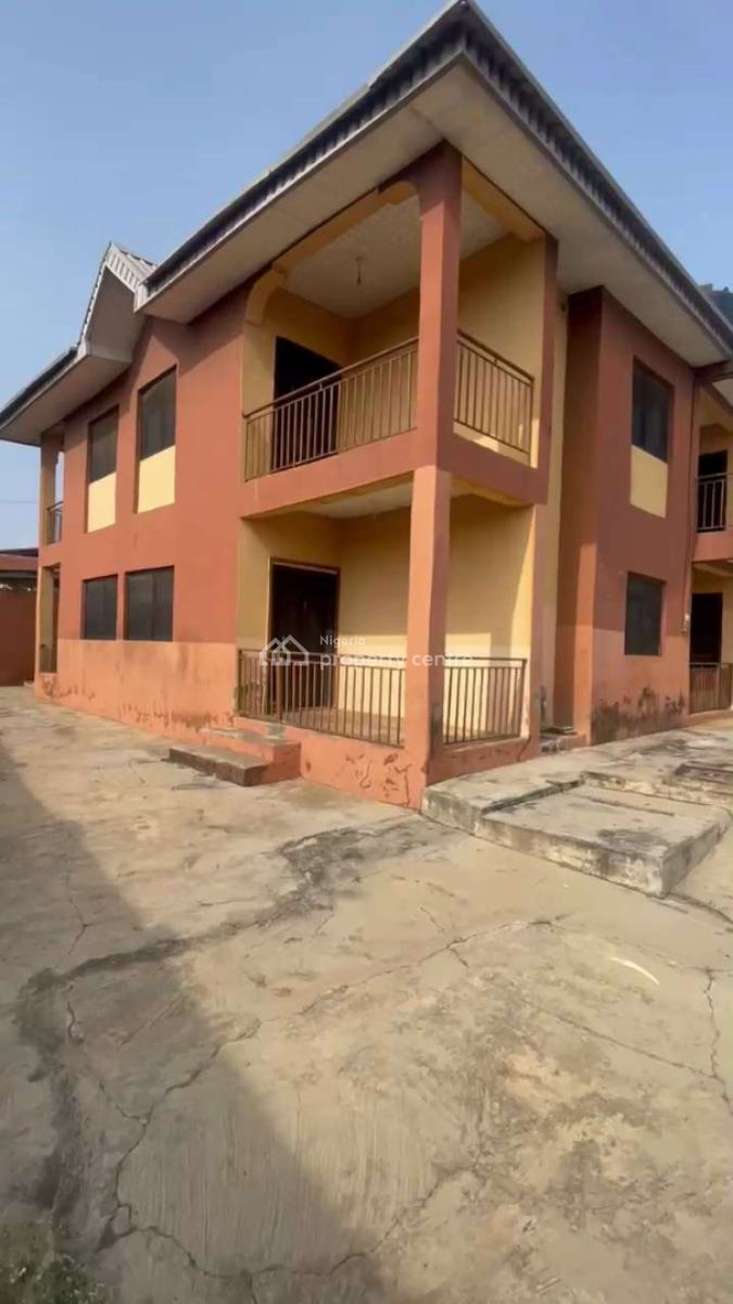 4 Bdrm Up & Down @ Moniya Ibadan, Onilu, Moniya, Moniya, Ibadan, Oyo, Block of Flats for Sale