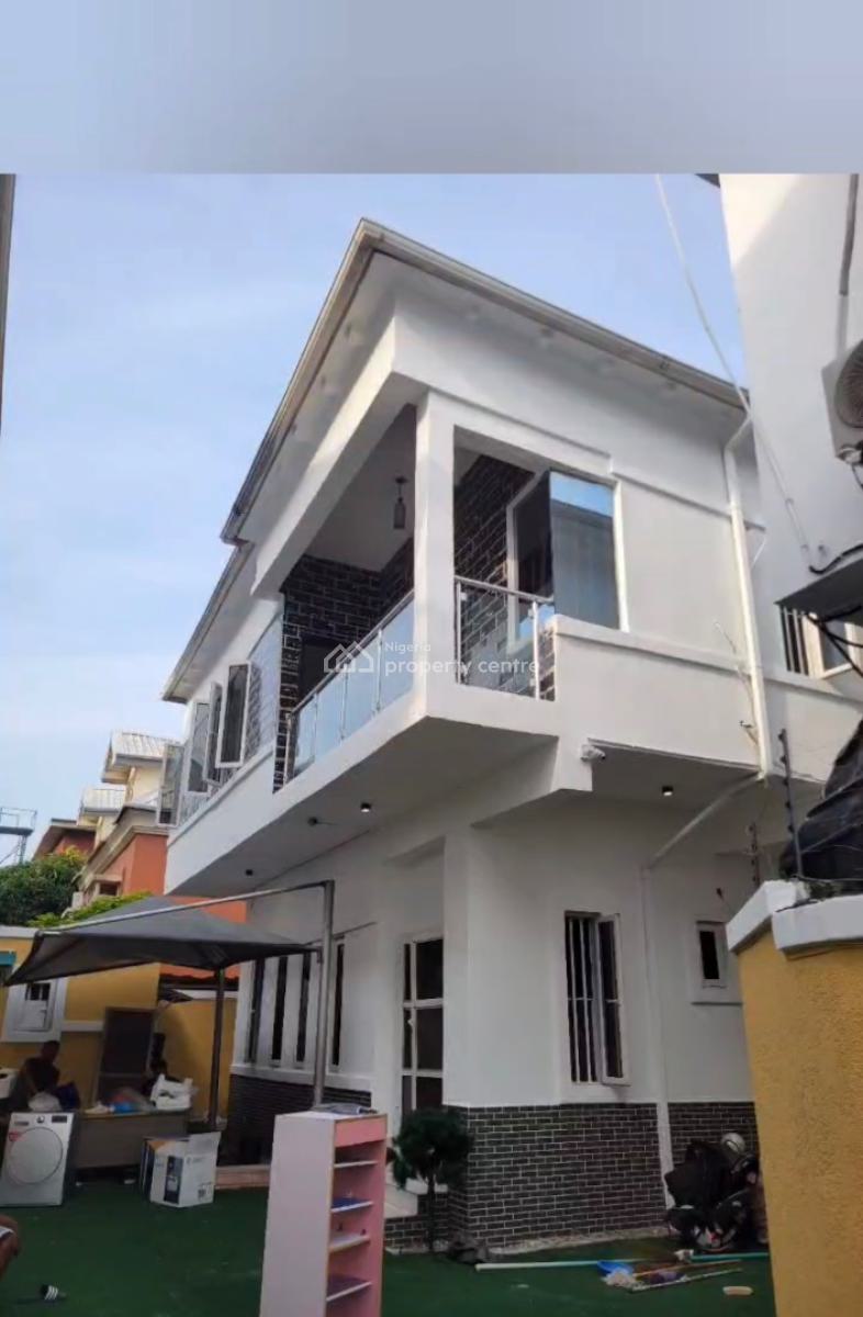 Spacious 5bedrooms, Chevron Drive, Lekki, Lagos, Detached Duplex for Rent