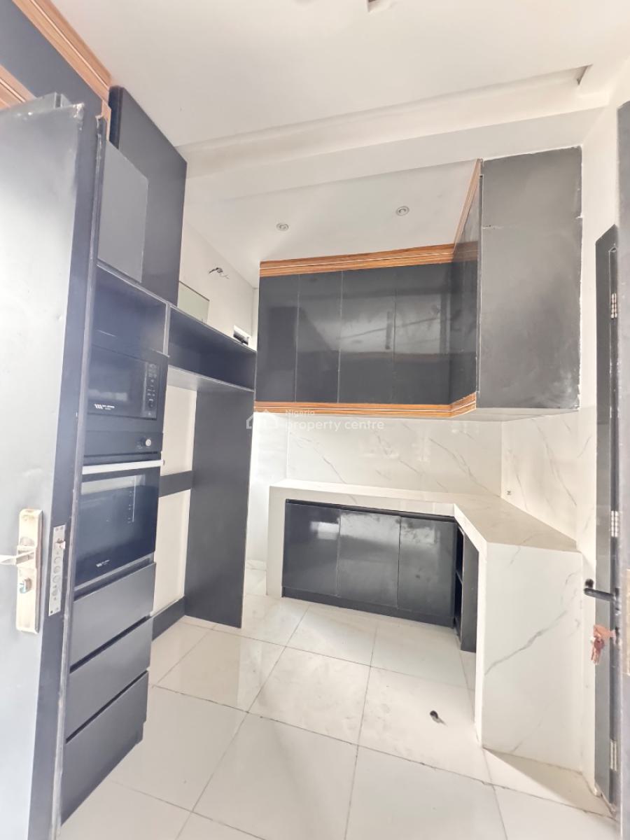 Luxurious Ditress Sell 4 Bedrom Duplex with Bq &pool  Fully Detached, Orchid Road Lekki, Lekki, Lagos, Detached Duplex for Sale