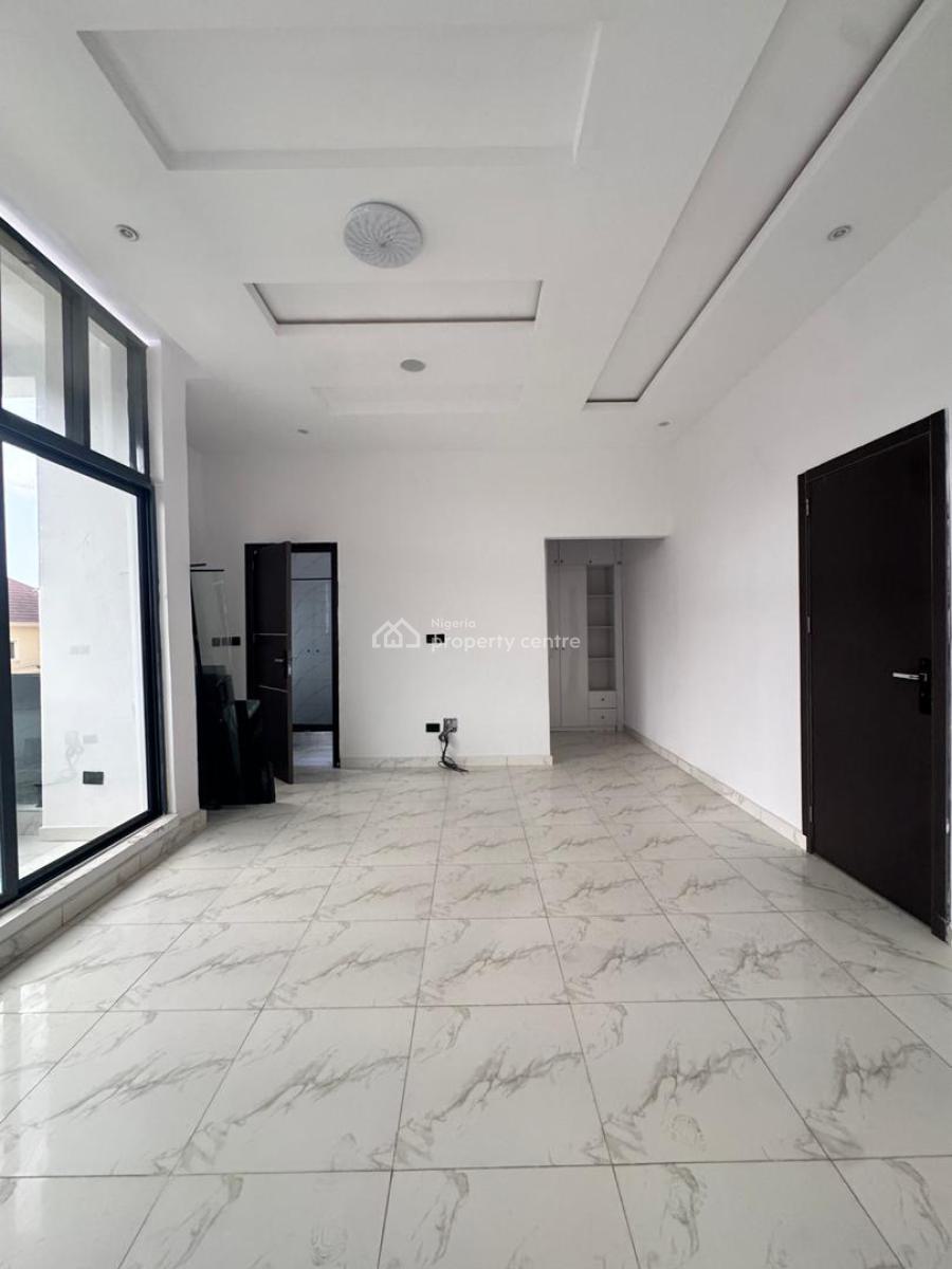 Spacious 4  Bedroom Semi-detached  Duplex  with a Maids Room, Osapa, Lekki, Lagos, Semi-detached Duplex for Sale