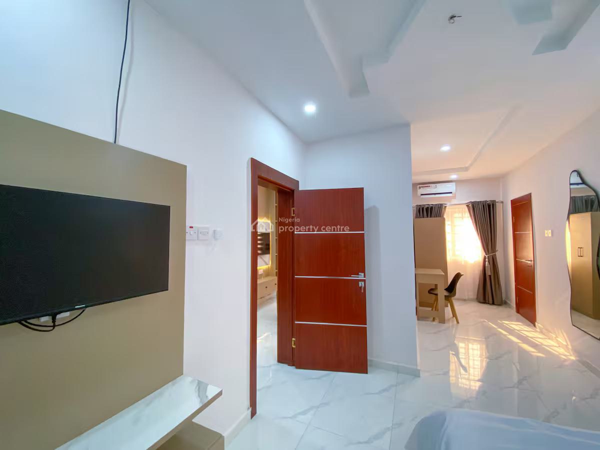 Ngz Lvn 1bed & Parlour(b1), Dele Adedeji Street, Lekki Phase 1, Lekki, Lagos, Flat / Apartment Short Let