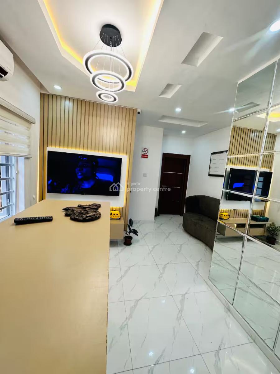 Ngz Lvn 1bed & Parlour(b1), Dele Adedeji Street, Lekki Phase 1, Lekki, Lagos, Flat / Apartment Short Let