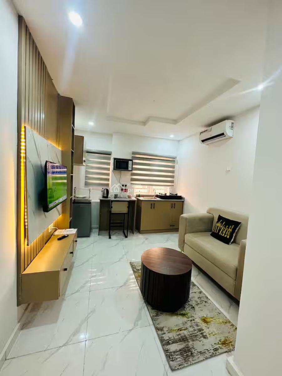 Ngz Lvn 1bed & Parlour(b1), Dele Adedeji Street, Lekki Phase 1, Lekki, Lagos, Flat / Apartment Short Let