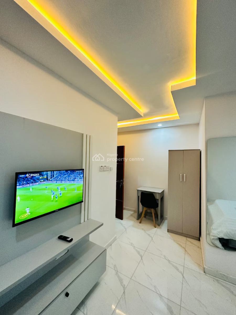 Ngz Lvn 1bed & Parlour(b2), Dele Adedeji Street, Lekki Phase 1, Lekki, Lagos, Flat / Apartment Short Let