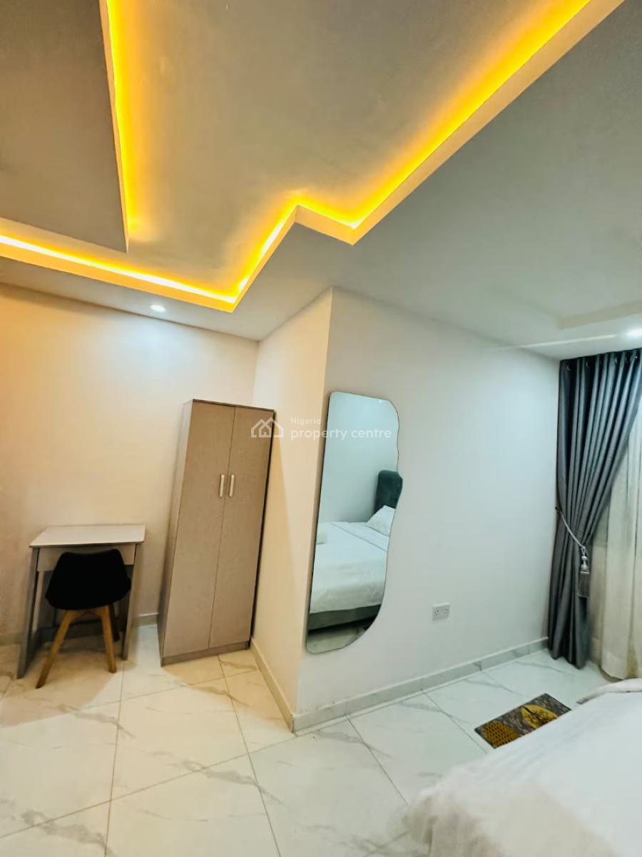 Ngz Lvn 1bed & Parlour(b2), Dele Adedeji Street, Lekki Phase 1, Lekki, Lagos, Flat / Apartment Short Let