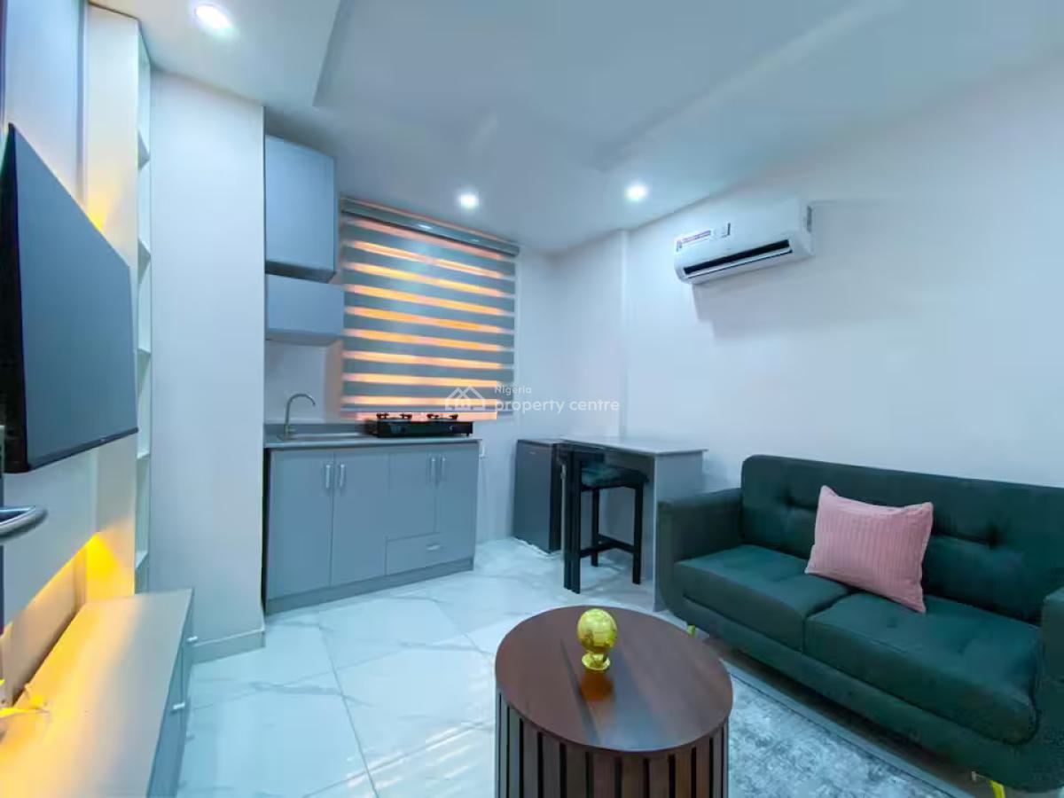 Ngz Lvn 1bed & Parlour(b3), Dele Adedeji Street, Lekki Phase 1, Lekki, Lagos, Flat / Apartment Short Let