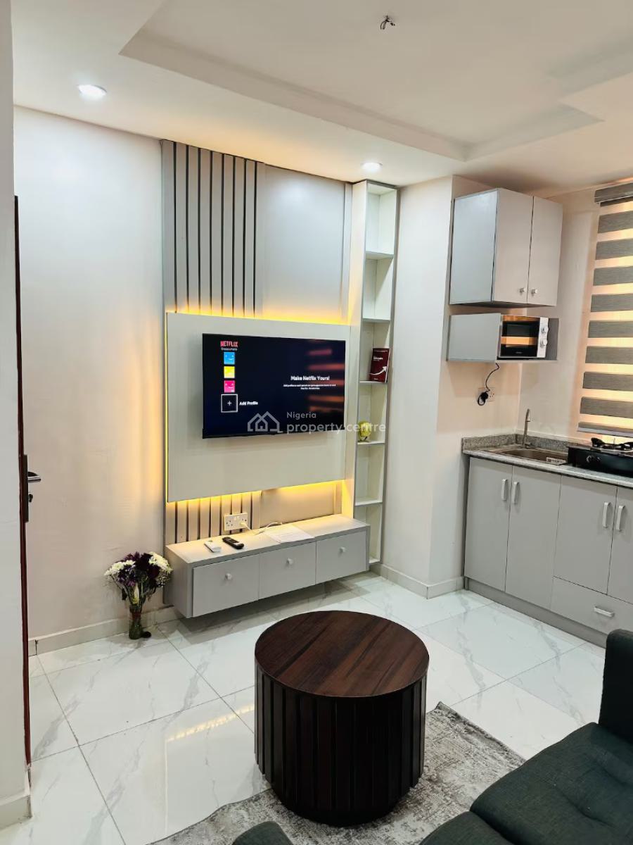 Ngz Lvn 1bed & Parlour(b3), Dele Adedeji Street, Lekki Phase 1, Lekki, Lagos, Flat / Apartment Short Let