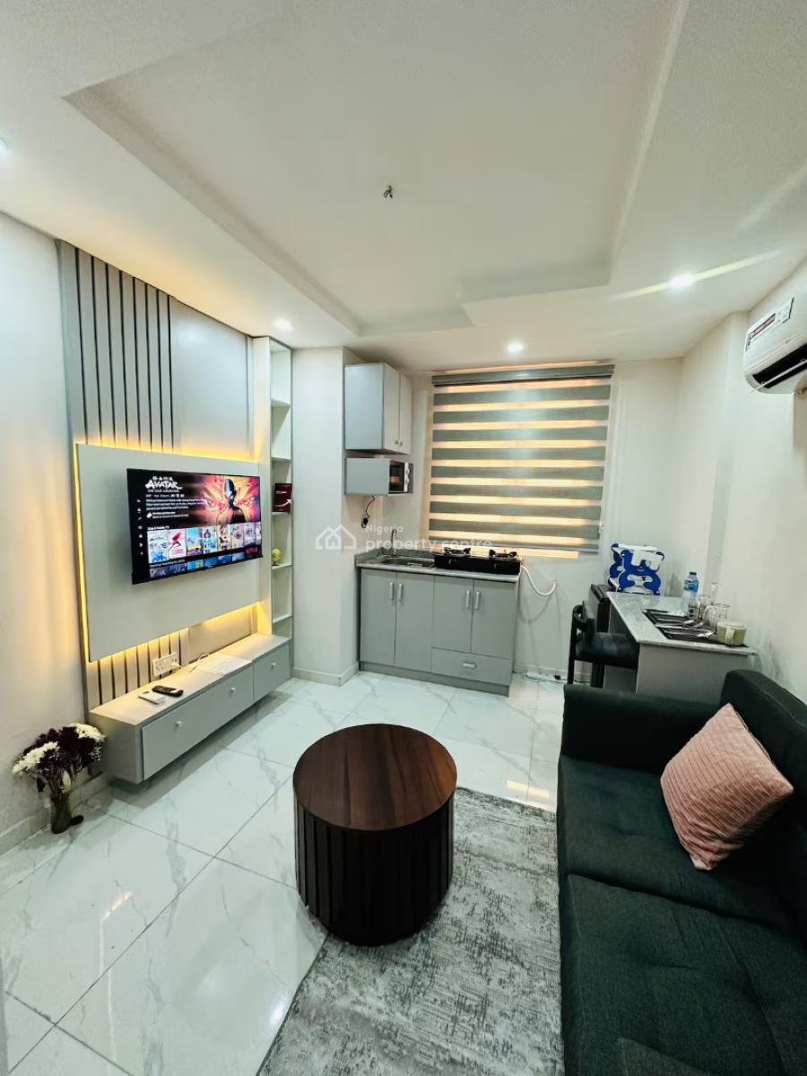 Ngz Lvn 1bed & Parlour(b3), Dele Adedeji Street, Lekki Phase 1, Lekki, Lagos, Flat / Apartment Short Let