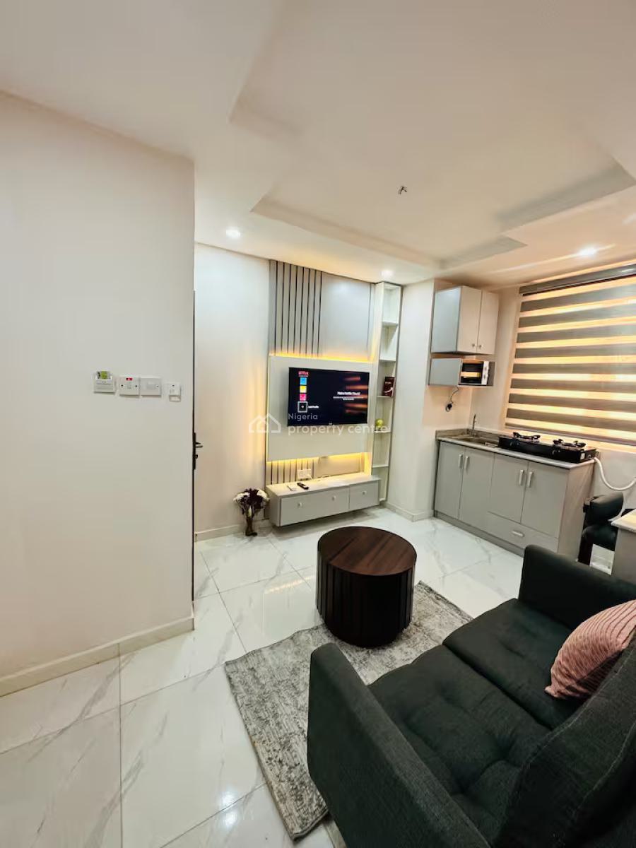 Ngz Lvn 1bed & Parlour(b3), Dele Adedeji Street, Lekki Phase 1, Lekki, Lagos, Flat / Apartment Short Let