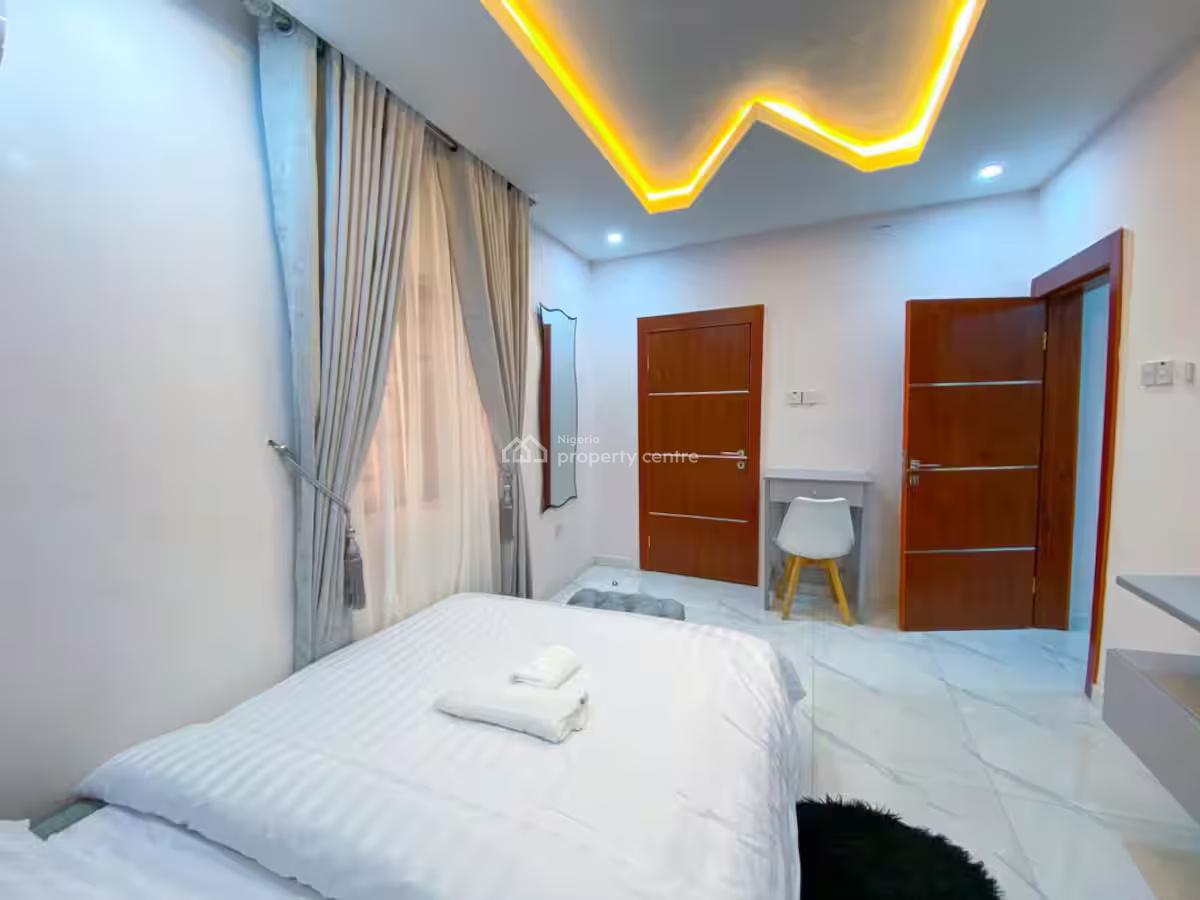Ngz Lvn 1bed & Parlour(b3), Dele Adedeji Street, Lekki Phase 1, Lekki, Lagos, Flat / Apartment Short Let