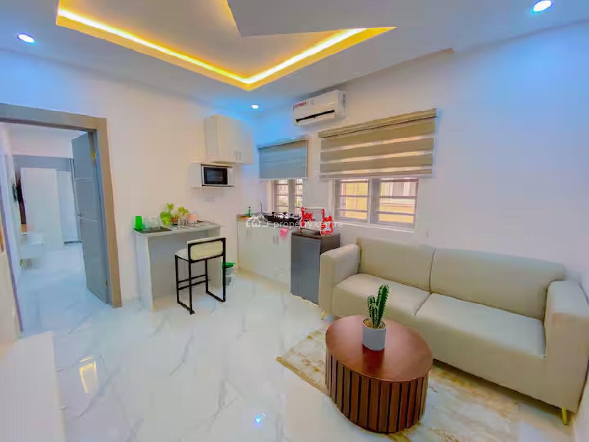 Ngz Lvn 1bed & Parlour(b4), Dele Adedeji Street, Lekki Phase 1, Lekki, Lagos, Flat / Apartment Short Let