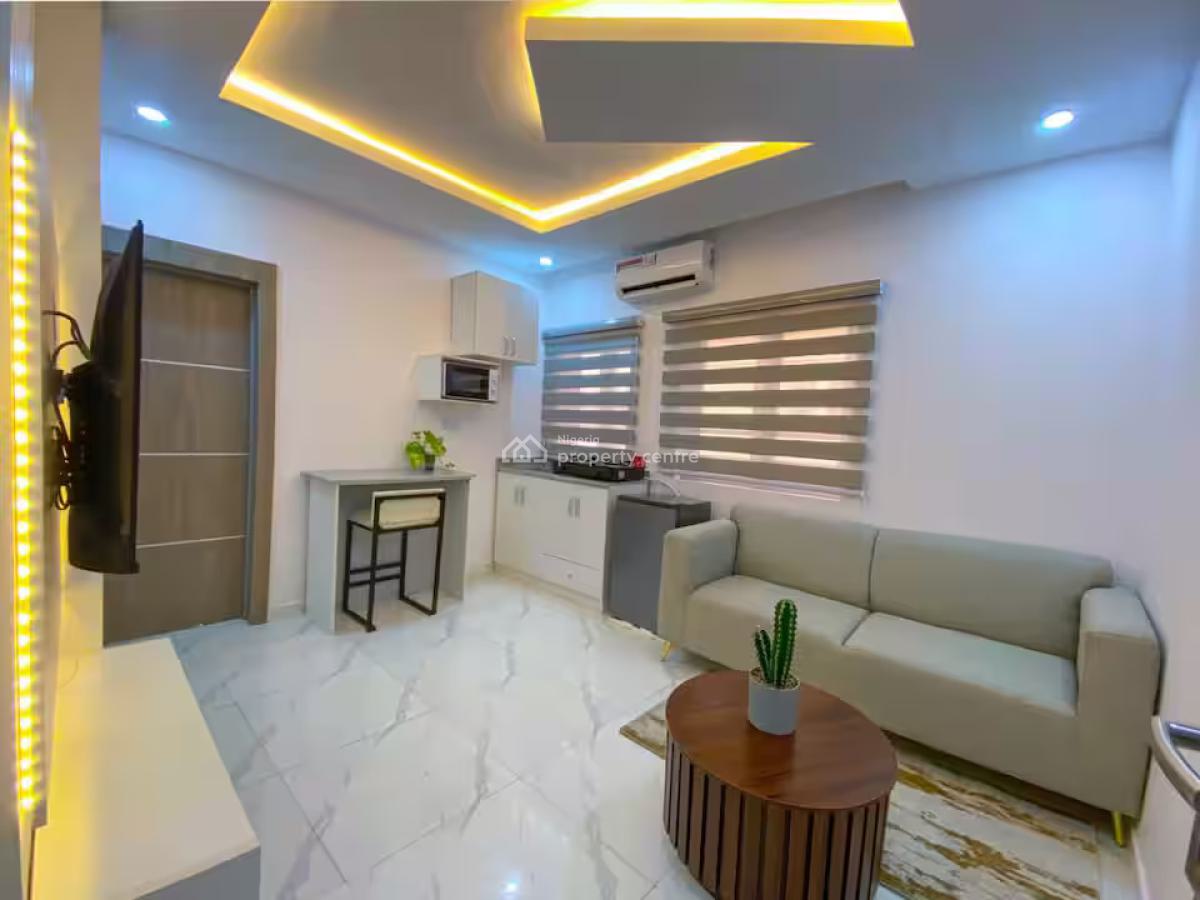 Ngz Lvn 1bed & Parlour(b4), Dele Adedeji Street, Lekki Phase 1, Lekki, Lagos, Flat / Apartment Short Let