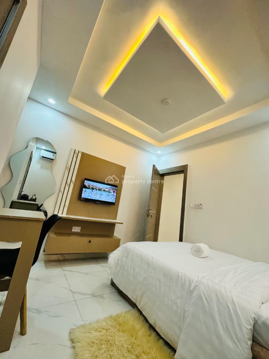 Ngz Lvn 1bed & Parlour(b5), Dele Adedeji Street, Lekki Phase 1, Lekki, Lagos, Flat / Apartment Short Let
