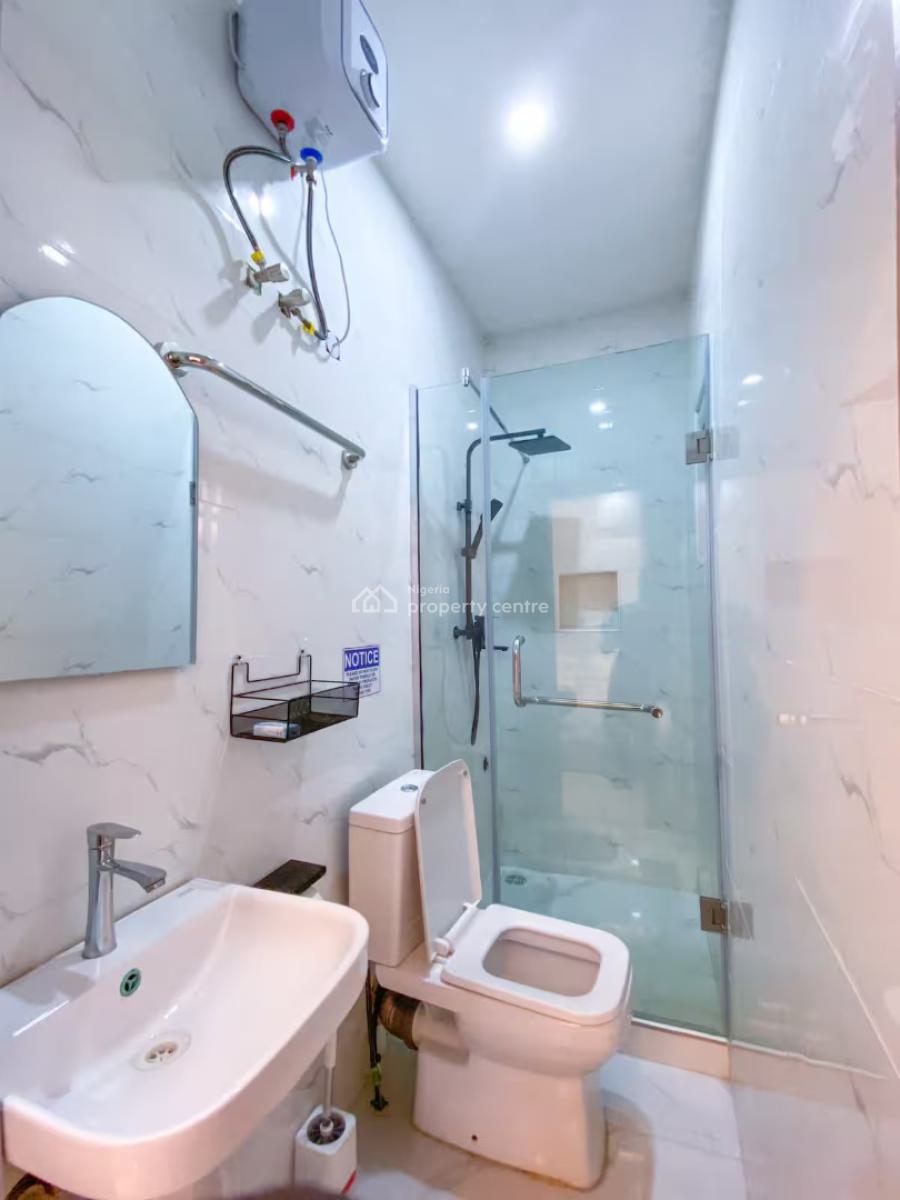 Ngz Lvn 1bed & Parlour(b5), Dele Adedeji Street, Lekki Phase 1, Lekki, Lagos, Flat / Apartment Short Let
