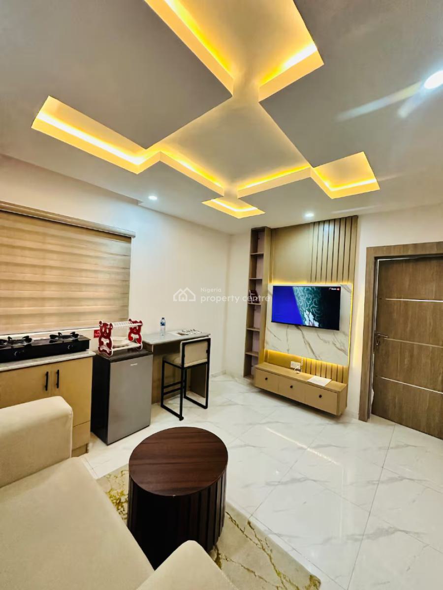 Ngz Lvn 1bed & Parlour(b5), Dele Adedeji Street, Lekki Phase 1, Lekki, Lagos, Flat / Apartment Short Let
