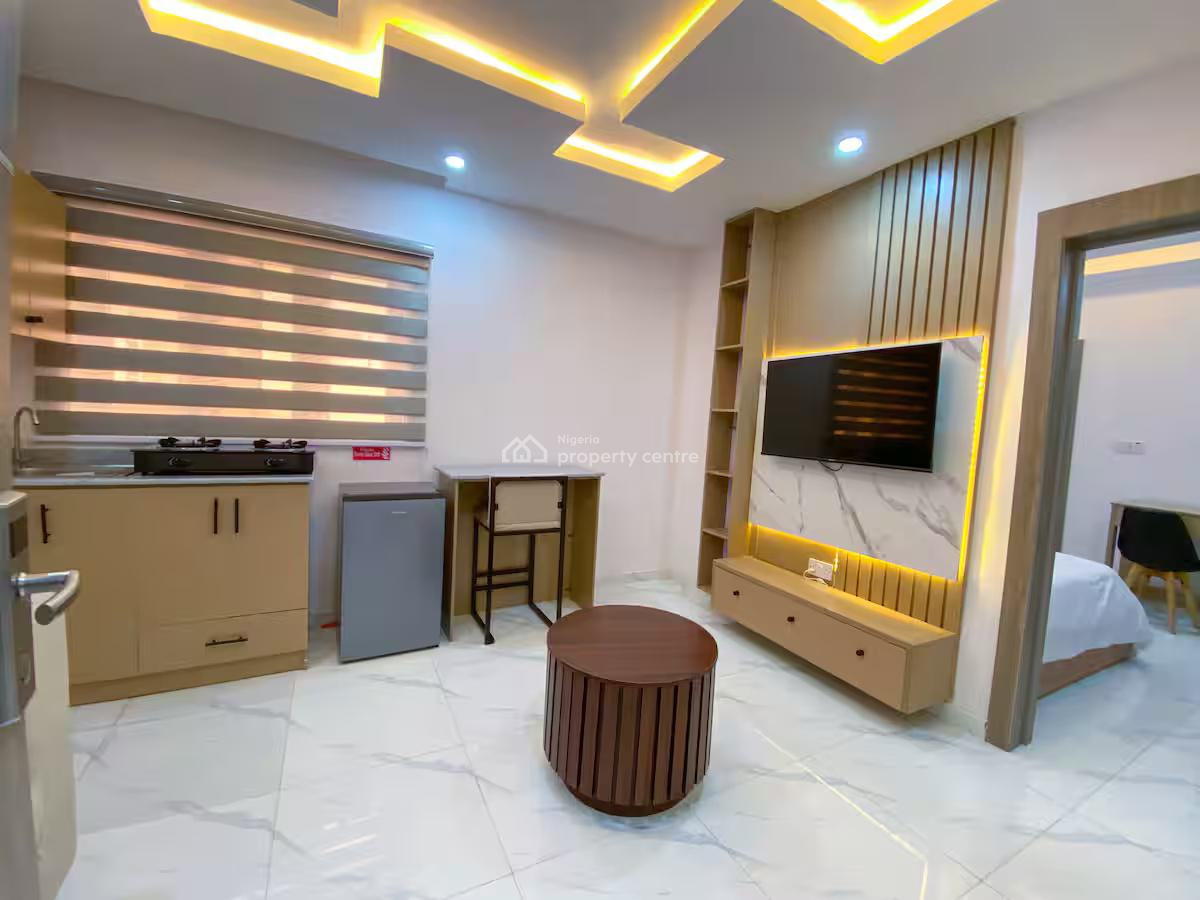 Ngz Lvn 1bed & Parlour(b5), Dele Adedeji Street, Lekki Phase 1, Lekki, Lagos, Flat / Apartment Short Let