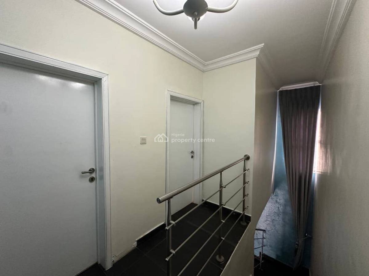 Fully Furnished 2 Bedroom Apartments Available, Lekki Phase 1, Lekki, Lagos, Flat / Apartment for Rent