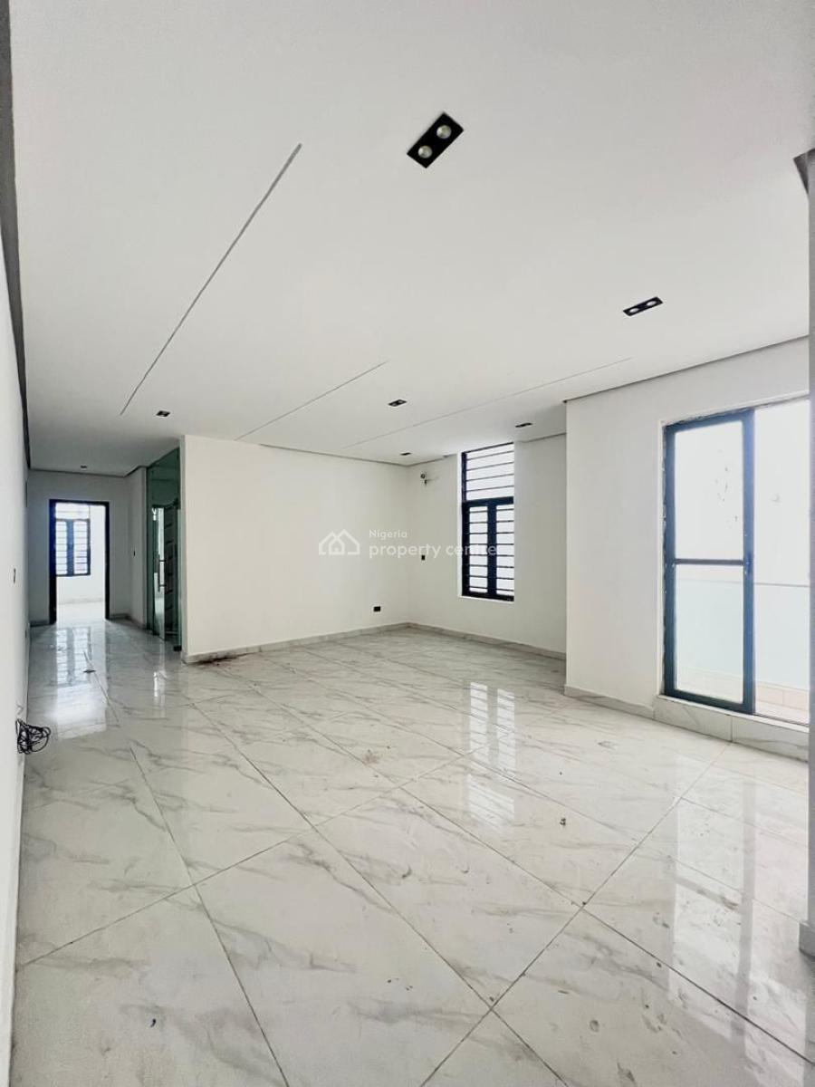 Spacious 1 Bedroom Apartment, Ologolo, Lekki, Lagos, Mini Flat (room and Parlour) for Sale