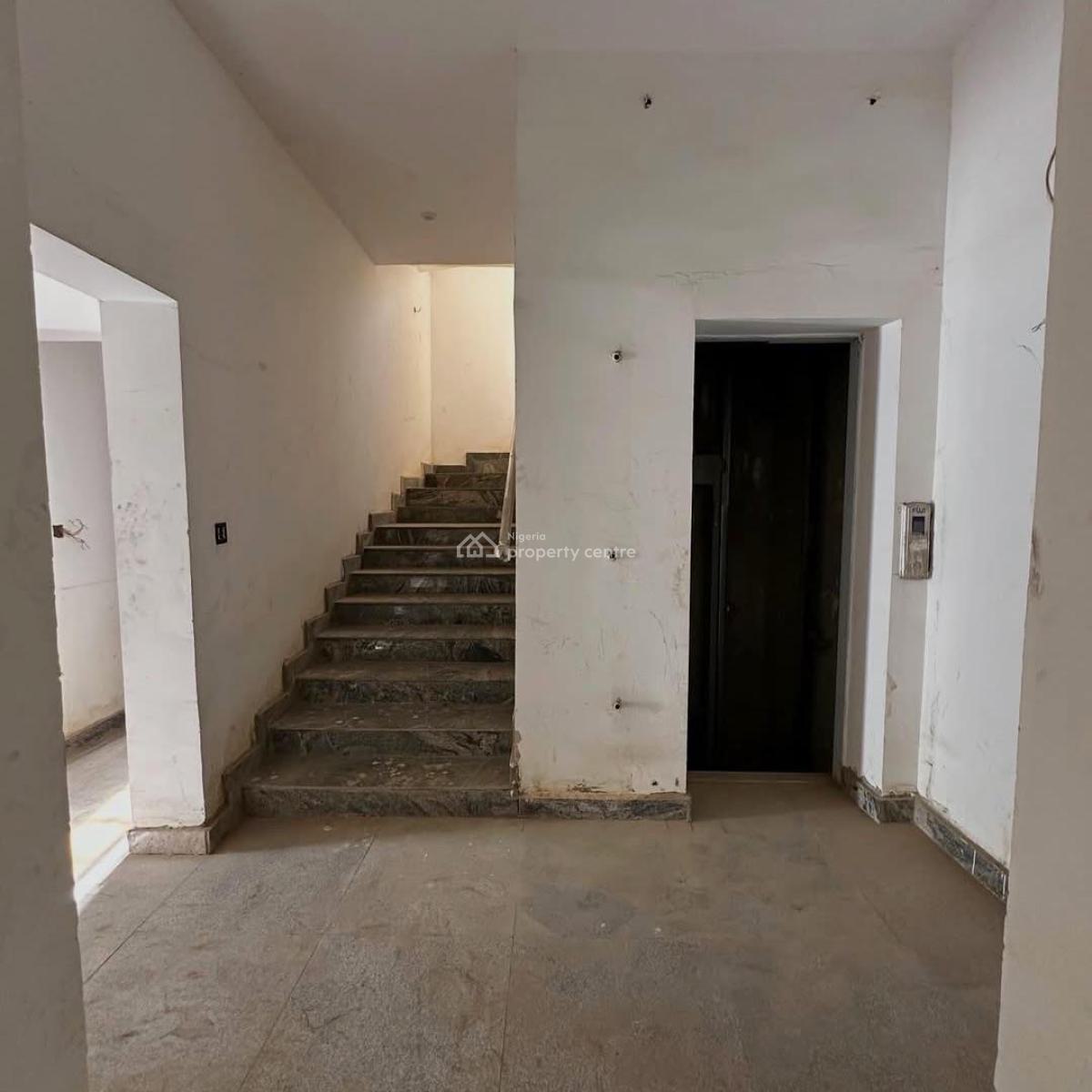 5 Bedroom Service Apartment, Kado, Abuja, Hotel / Guest House for Sale