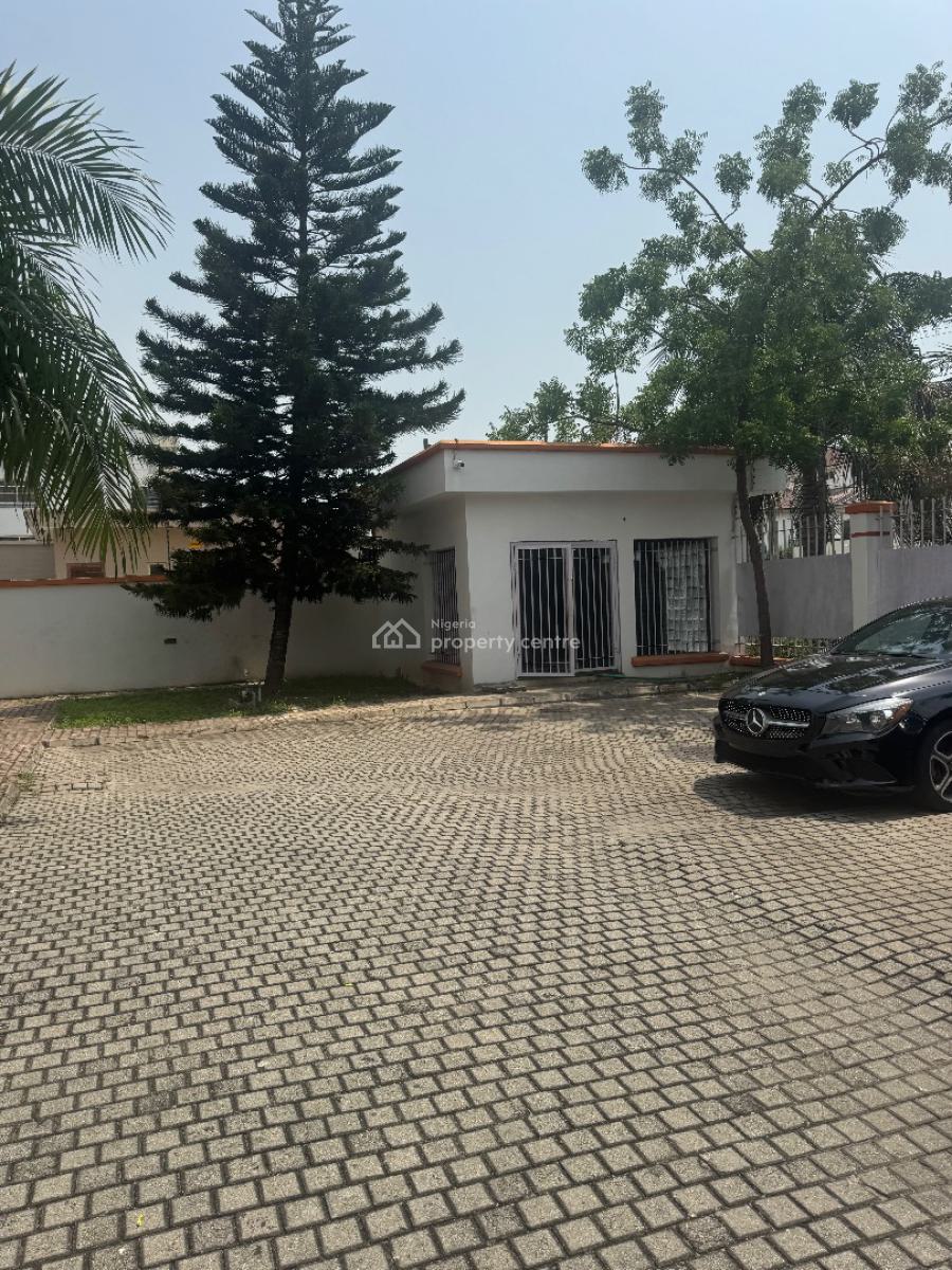 2bed Pentfloor Apartment, Off Admiralty Road, Lekki Phase 1, Lekki Phase 1, Lekki, Lagos, House for Rent