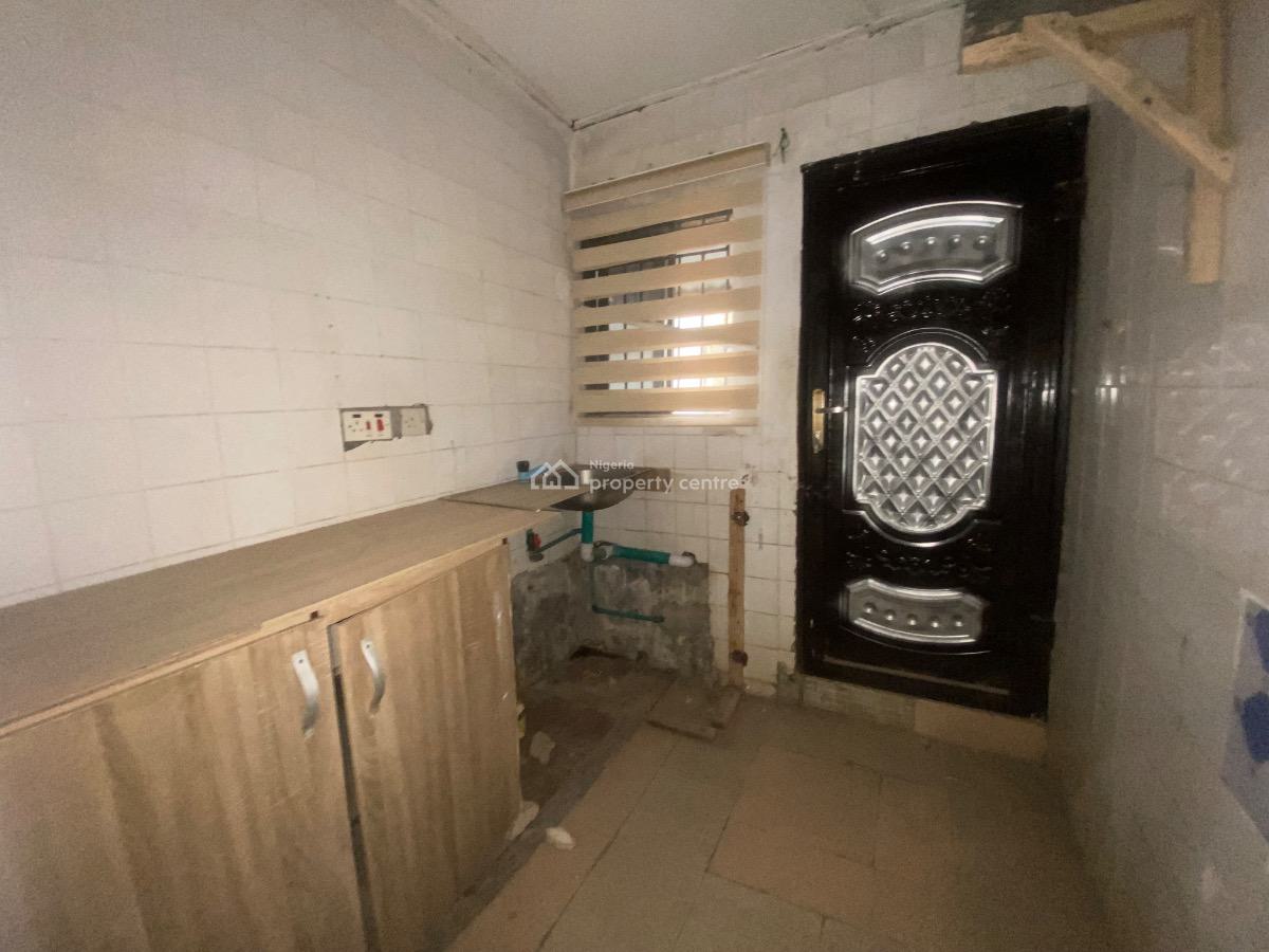 a Bedroom and Parlour, Off Awolowo Road, Old Bodija, Ibadan, Oyo, Terraced Bungalow for Rent