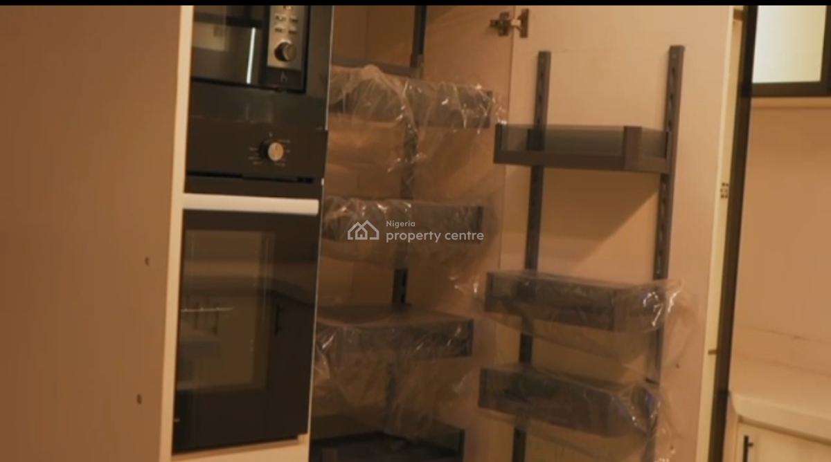 7 Bedroom Fully Detached Duplex on 700sqm Land with Bq, Gra Phase 2, Magodo, Lagos, Detached Duplex for Sale