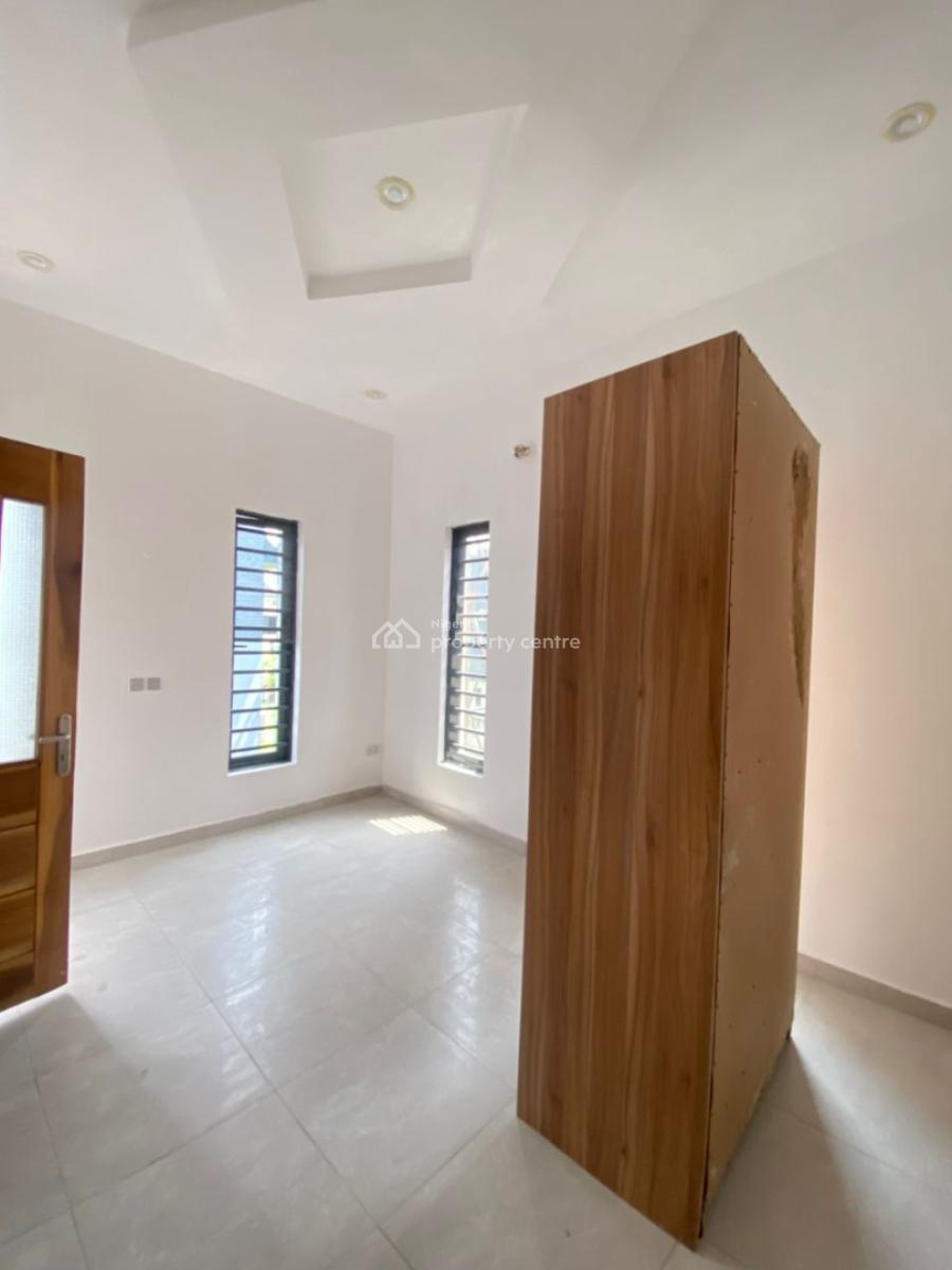 Lovely 5 Bedroom Fully Detached Duplex with Massive Compound, Lekky County, Ikota, Lekki, Lagos, Detached Duplex for Sale