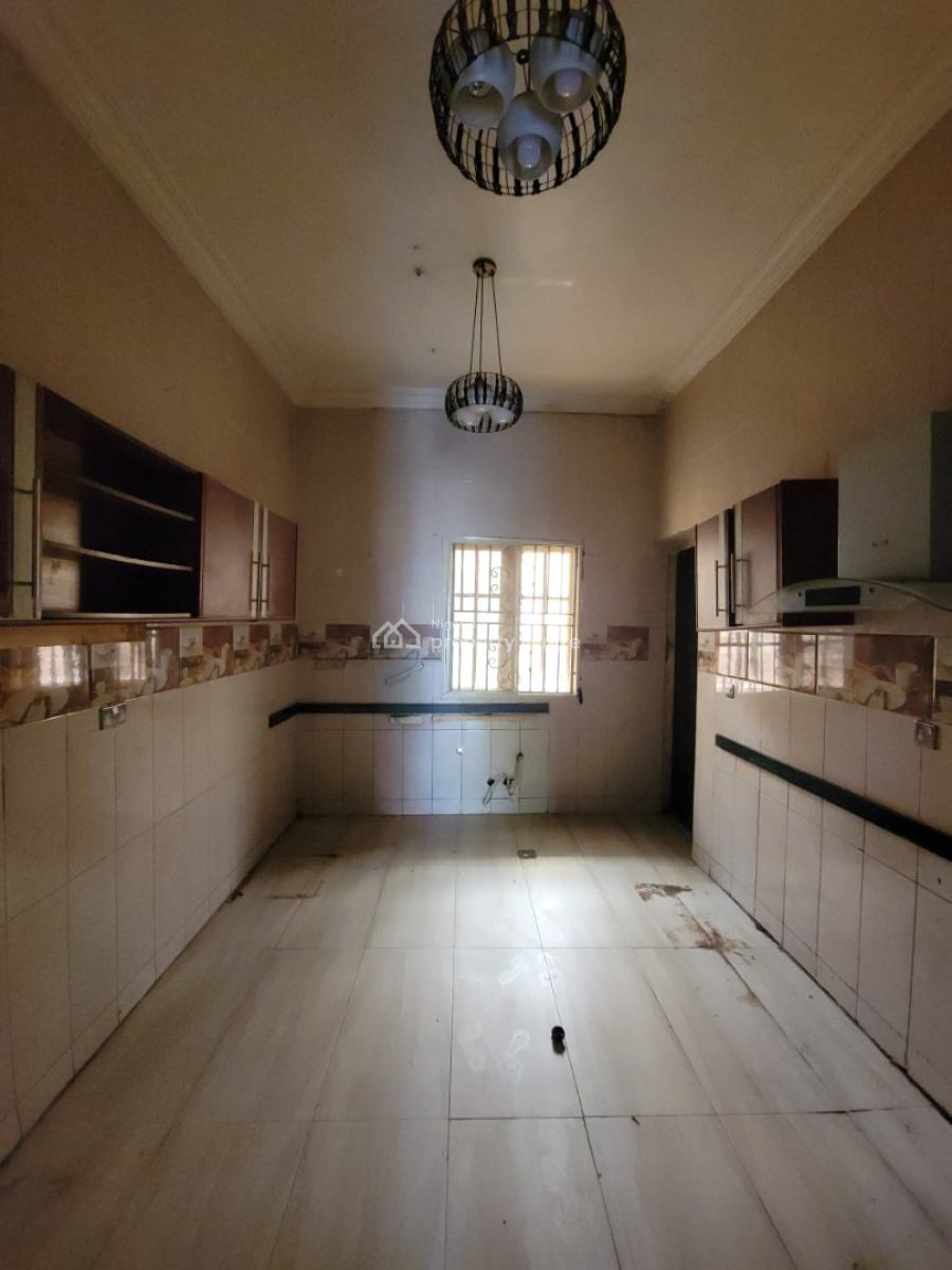 Well Located 5 Bedroom Detached Duplex, Kolapo Ishola Gra, Akobo, Ibadan, Oyo, Detached Duplex for Rent