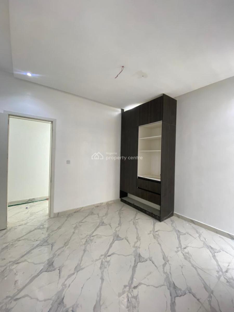 Beautiful 5 Bedroom Duplex Within a Family Friendly Estate, Lekky County, Ikota, Lekki, Lagos, Detached Duplex for Sale