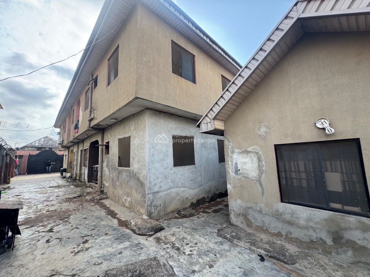 Well Maintained 8 Units of 2 Bedroom Flats, By United Estate, Alagbole, Ojodu Berger, Ojodu, Lagos, Block of Flats for Sale