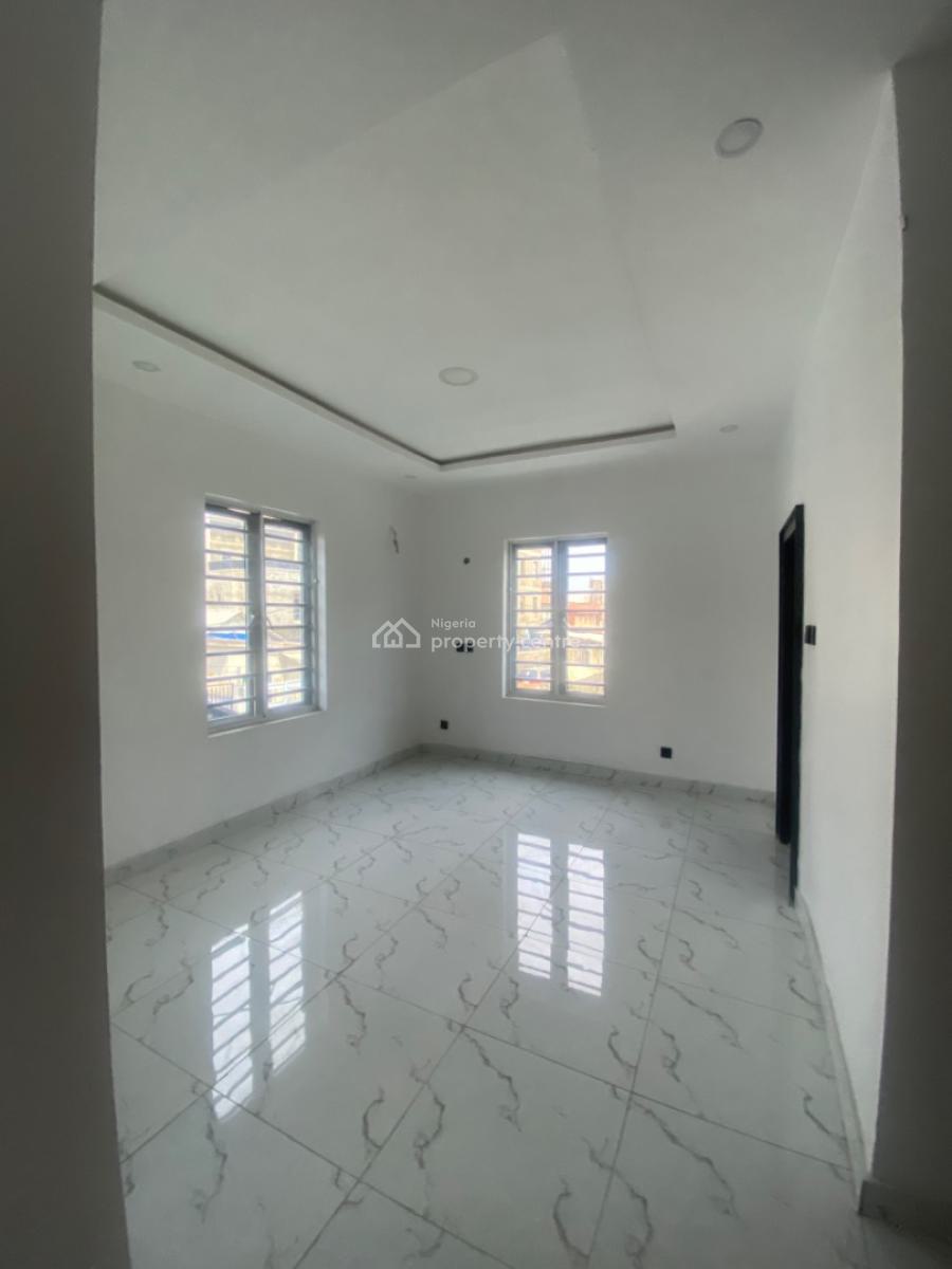 Relatively New 5 Bedroom Semi Detached Duplex in Ilasan Ikate Lekki, Ilasan Ikate Lekki Right, Ikate, Lekki, Lagos, House for Rent