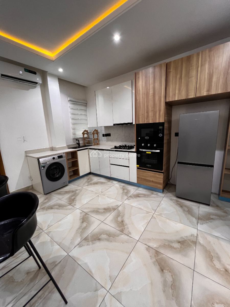 2 Bedroom Maisonette, Off Freedom Way, Lekki Phase 1, Lekki, Lagos, Flat / Apartment for Sale