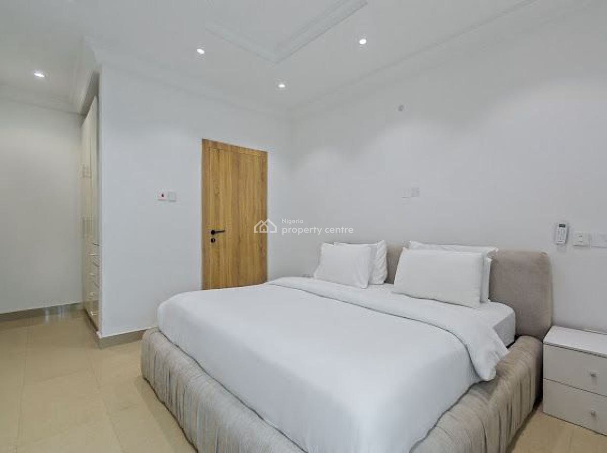 Nicely Furnished 4 Bedroom Apartment, Ikoyi, Lagos, Flat / Apartment Short Let